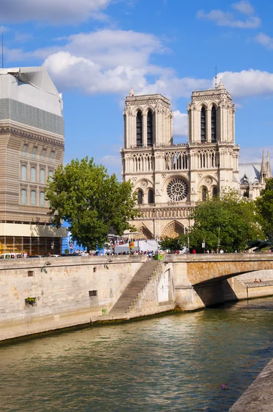 Katedrála notre Dame v Paříži — Stock fotografie