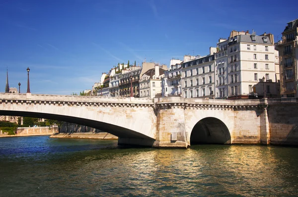 Pont de la Tournelle sobre el río Sena — Foto de Stock