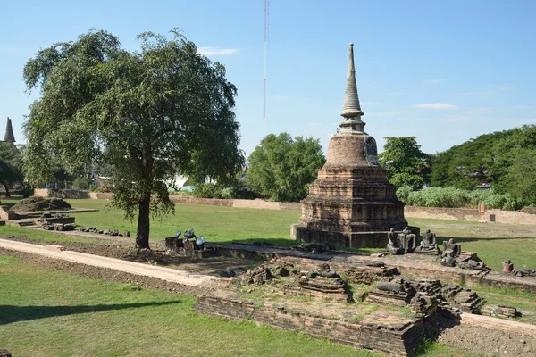 Pagoda en Wat Burana —  Fotos de Stock