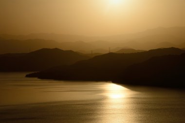 alışkanlıklar, Kore nam Nehri'nin günbatımı