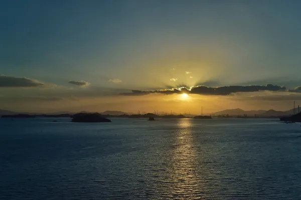 Puesta de sol y paisaje marino de Gwangyang en Corea — Foto de Stock