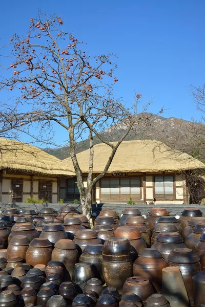Koreański Tradycyjna platforma do kropel sosów i przypraw — Zdjęcie stockowe