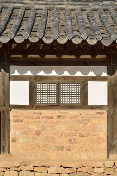 Стены общего Корейского традиционного дома — стоковое фото