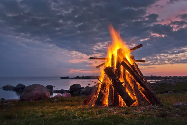 Lagerfeuer — Stockfoto