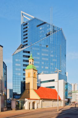 eski ve yeni binada tallinn, Estonya