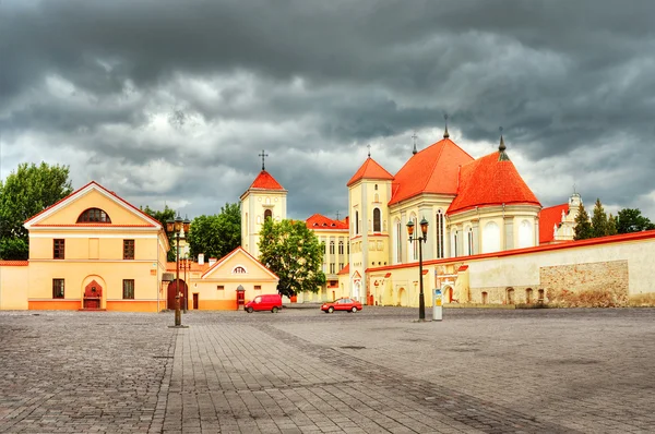 Kaunas rahip seminer bir parçası olarak kutsal teslis Kilisesi — Stok fotoğraf