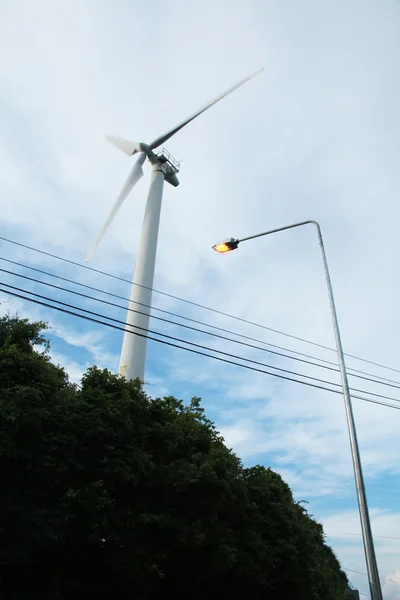 Imagem da turbina eólica que gera electricidade — Fotografia de Stock