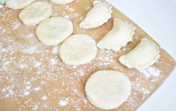 Varenyki ve onlar için kurusıkı.