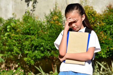 Not Defterleri Olan Depresif Genç Azınlık Kişisi