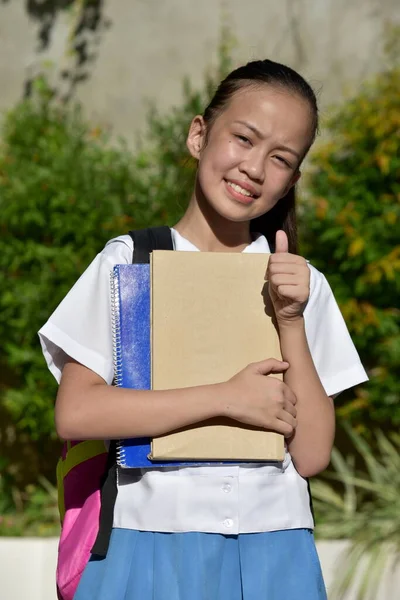 Student Nastolatek Szkoła Dziewczyna Kciuki Górę Podręczników — Zdjęcie stockowe