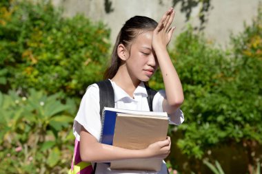 Bir Kız Öğrenci ve Başarısız