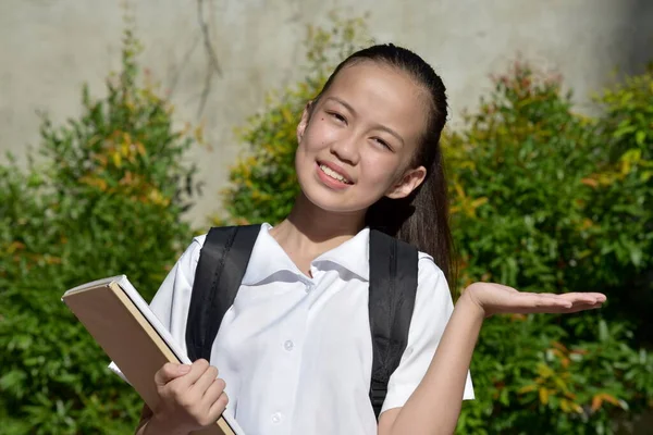 Estudante Menina Indecisão Com Livros Escolares — Fotografia de Stock