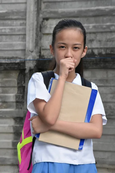 Nemocný Mladistvý Dívka Student Nosící Uniformu — Stock fotografie