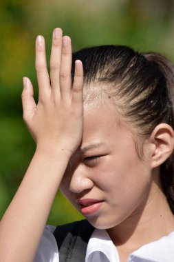 Bir Kız Öğrenci Belleği Sorunları