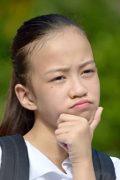 Linda Asiática Escuela Chica Estudiante Adolescente Pensamiento — Foto de Stock