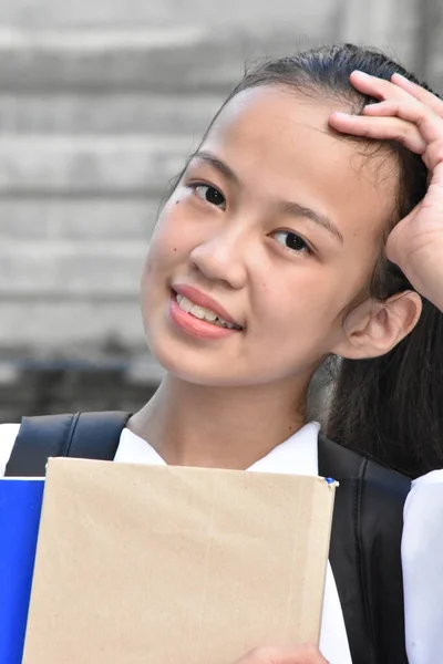 Eine Vergessliche Jugendliche Philippinische Person — Stockfoto