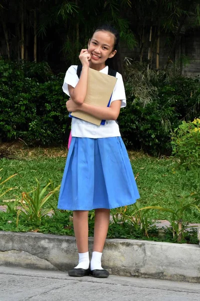 Bastante Hermosa Asiático Persona Con Escuela Libros Pie —  Fotos de Stock