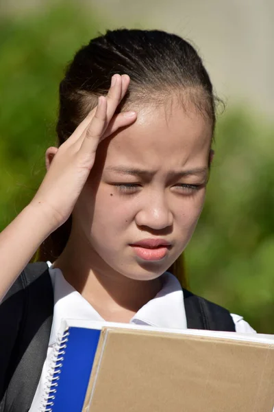Uma Estudante Asiática Sob Estresse — Fotografia de Stock