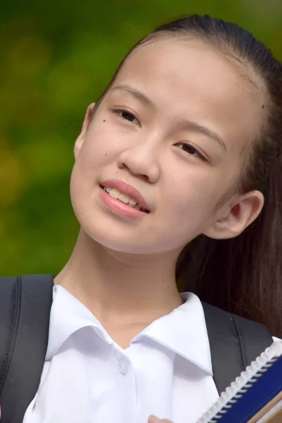 Lindo Diverso Estudiante Adolescente Escuela Chica Felicidad — Foto de Stock