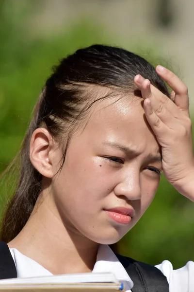 Assez Diversifié Élève Adolescent École Fille Stress Avec École Livres — Photo