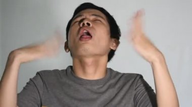 Ateşli ve hararetli bir adam.