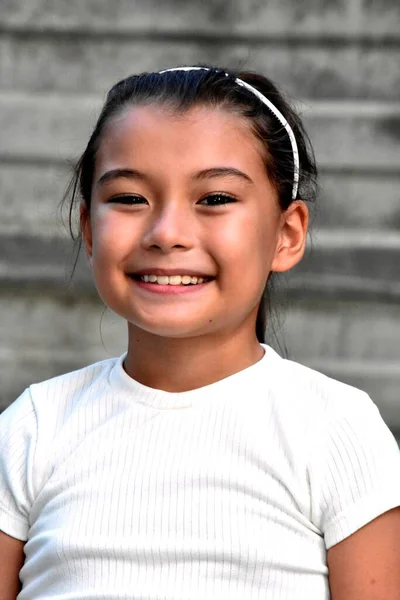 Sorriso Asiático Fêmea Filipina Criança — Fotografia de Stock