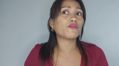 An Adult Female Talking Isolated