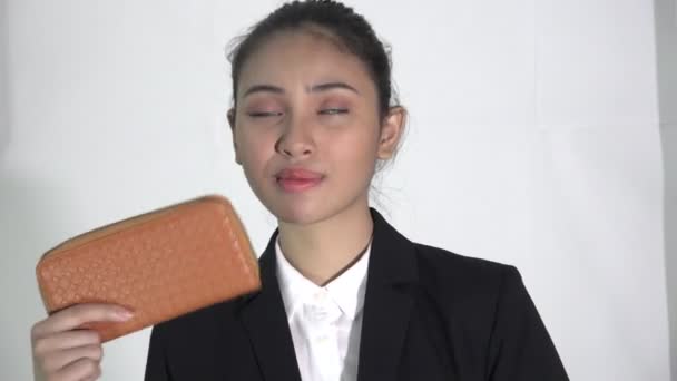 Asian Business Woman Holding Purse Isolated — Vídeo de stock