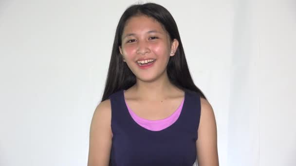Egy Ázsiai Lány Szórakozott Meglepődött — Stock videók