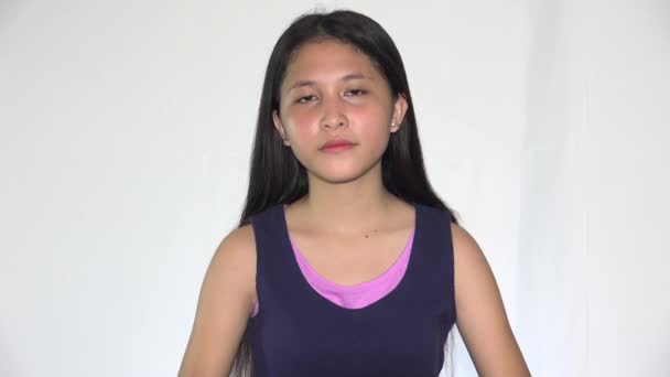 Una Divertida Chica Asiática Sonriendo — Vídeos de Stock