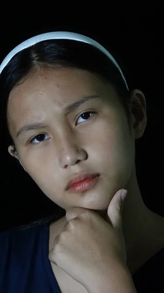 Неповнолітня Дівчинка Плутанина Ізольовані — стокове фото