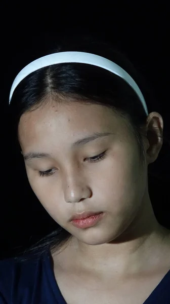 Een Ongelukkig Jong Divers Meisje Geïsoleerd — Stockfoto