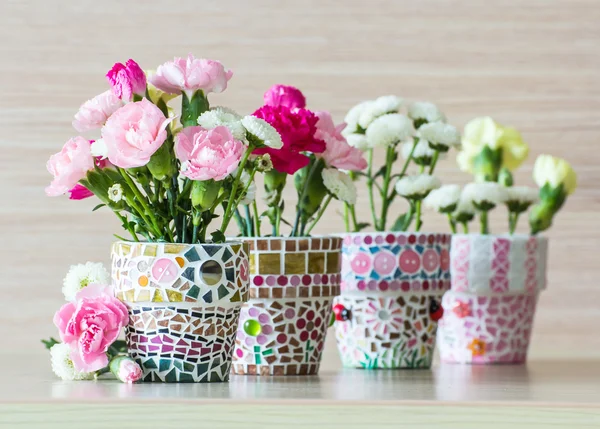 Garofano in vaso di fiori a mosaico — Foto Stock