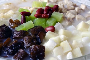 Deniz salatalık çorbası