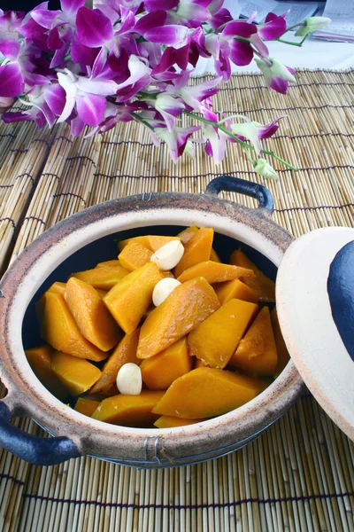 China delicious food pumpkin in the earthenware cooking pot — Stock Photo, Image