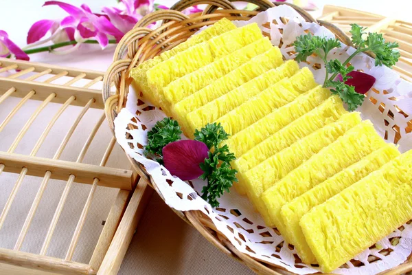Chiny pyszne jedzenie - rekin płetwa złote ciasto — Zdjęcie stockowe