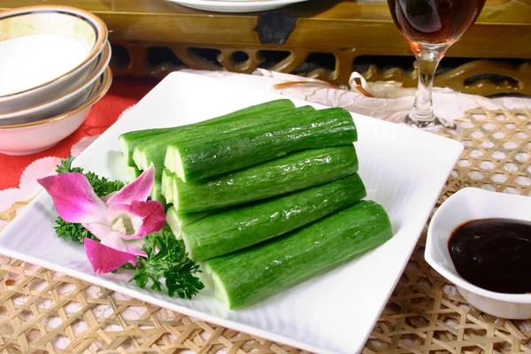 Смачна їжа Китай – огірок отримувати сприяє солодкий соус — стокове фото