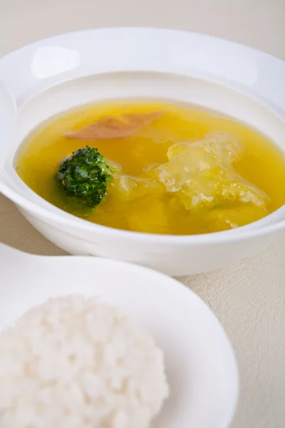 Sopa de barbatana de tubarão — Fotografia de Stock