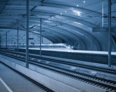 yüksek hızlı tren istasyonu