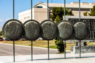 Büyük İskender, Spears'ın askerleri