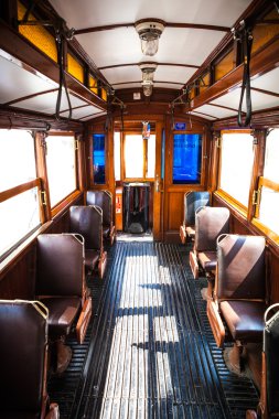 iç in çok eski geleneksel tramvay