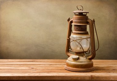 antika gaz lambası ahşap tablo