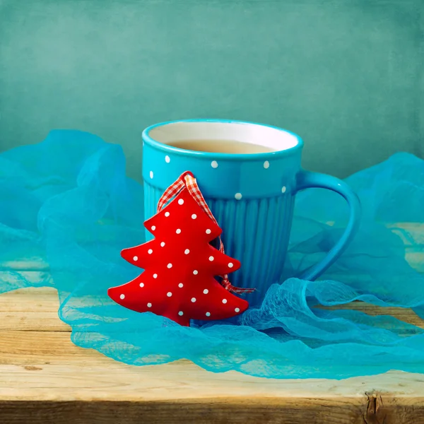 Ceașcă de ceai cu pomul de Crăciun — Fotografie, imagine de stoc