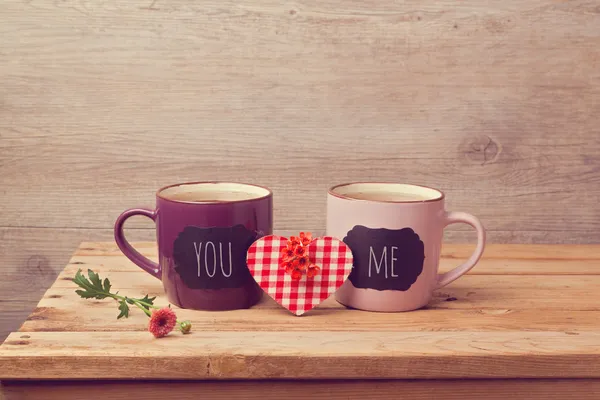 Tazas de té con pegatinas de pizarra — Foto de Stock