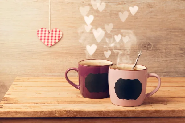 Cup of tea with chalkboard stickers — Stock Photo, Image