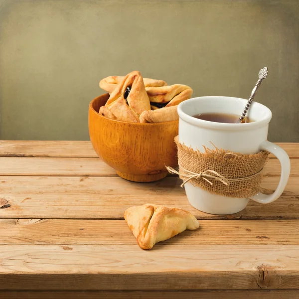 Biscoitos Hamantaschen com chá — Fotografia de Stock