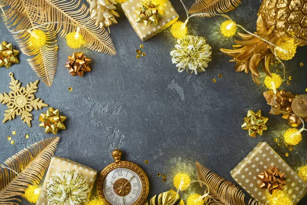 Natale Sfondo Vacanza Con Scatole Regalo Amd Creative Decorazioni Oro — Foto Stock
