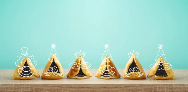 Zsidó Ünnep Purim Koncepció Aranyos Hamantaschen Cookie Karakterek Asztal Felett — Stock Fotó