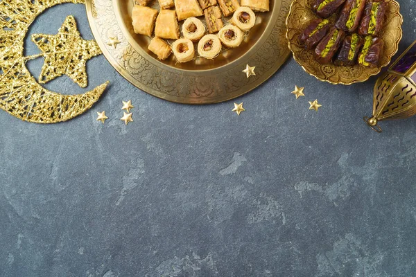 Ramadan Kareem Tle Wakacje Suszonych Dat Ramadan Słodycze Dekoracje Widok — Zdjęcie stockowe