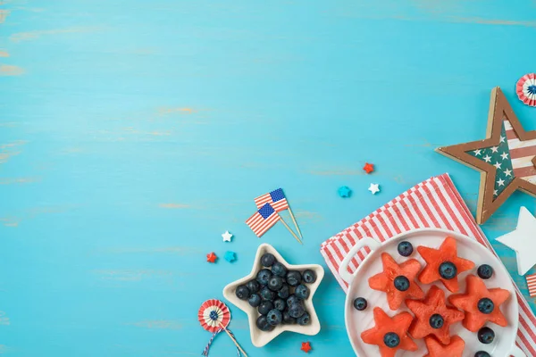 Pique Nique Festif Juillet Avec Salade Fruits Pastèque Sur Table — Photo